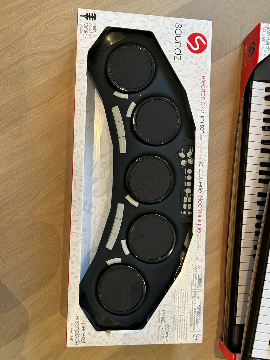 Soundz Electronic Keyboard and Drum Set - photo 2