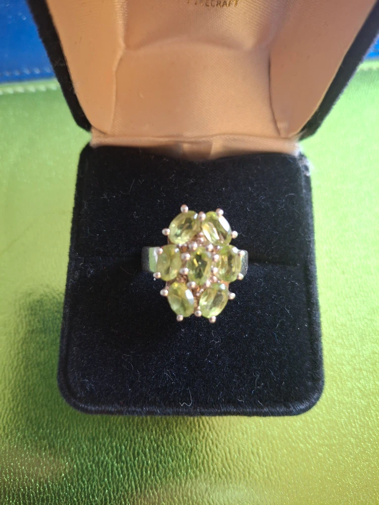 Silver peridot cluster ring (stamped 925) - photo 3