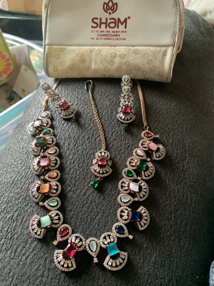 Sham set  5 pieces very sparkly - photo 2