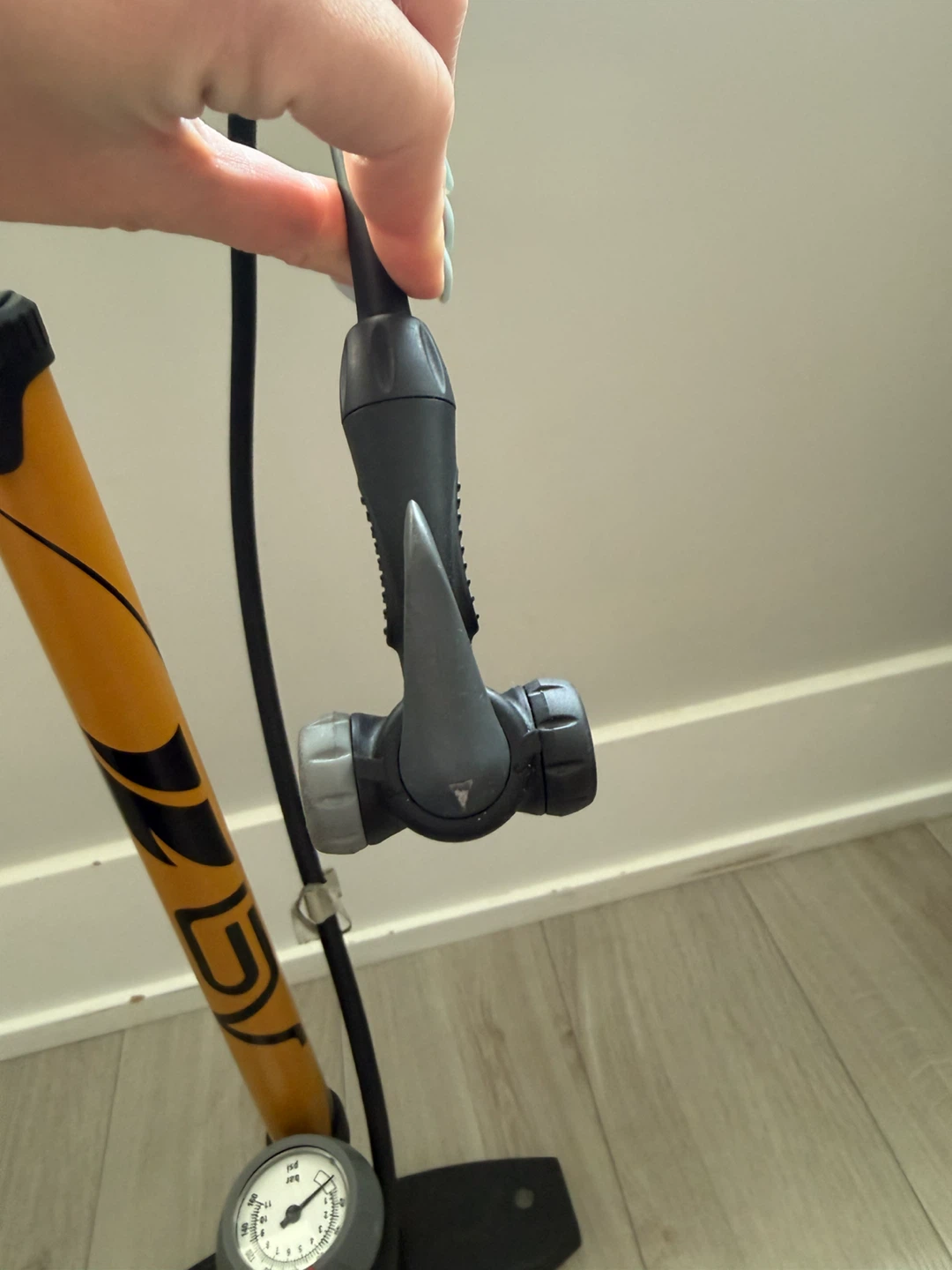 Bicycle Floor Pump - photo 3