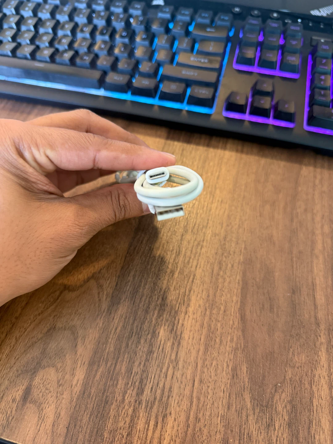 Corsair Fan Controller Hub - photo 2