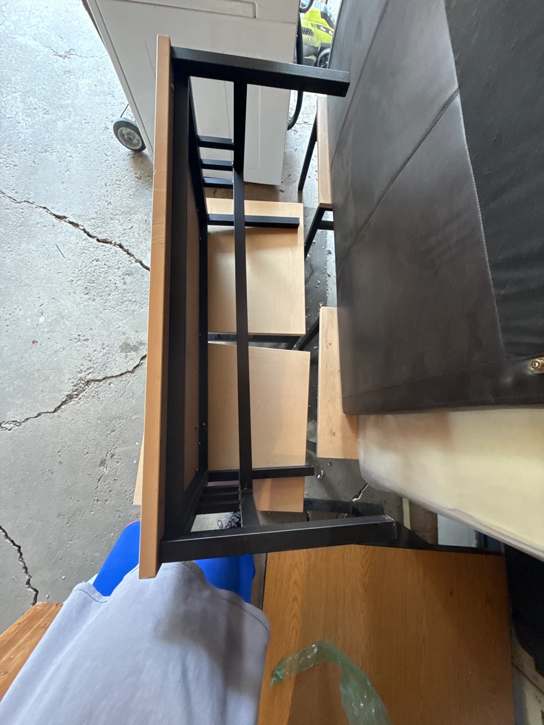 2 Metal framed coffee tables and 5 end tables - photo 3