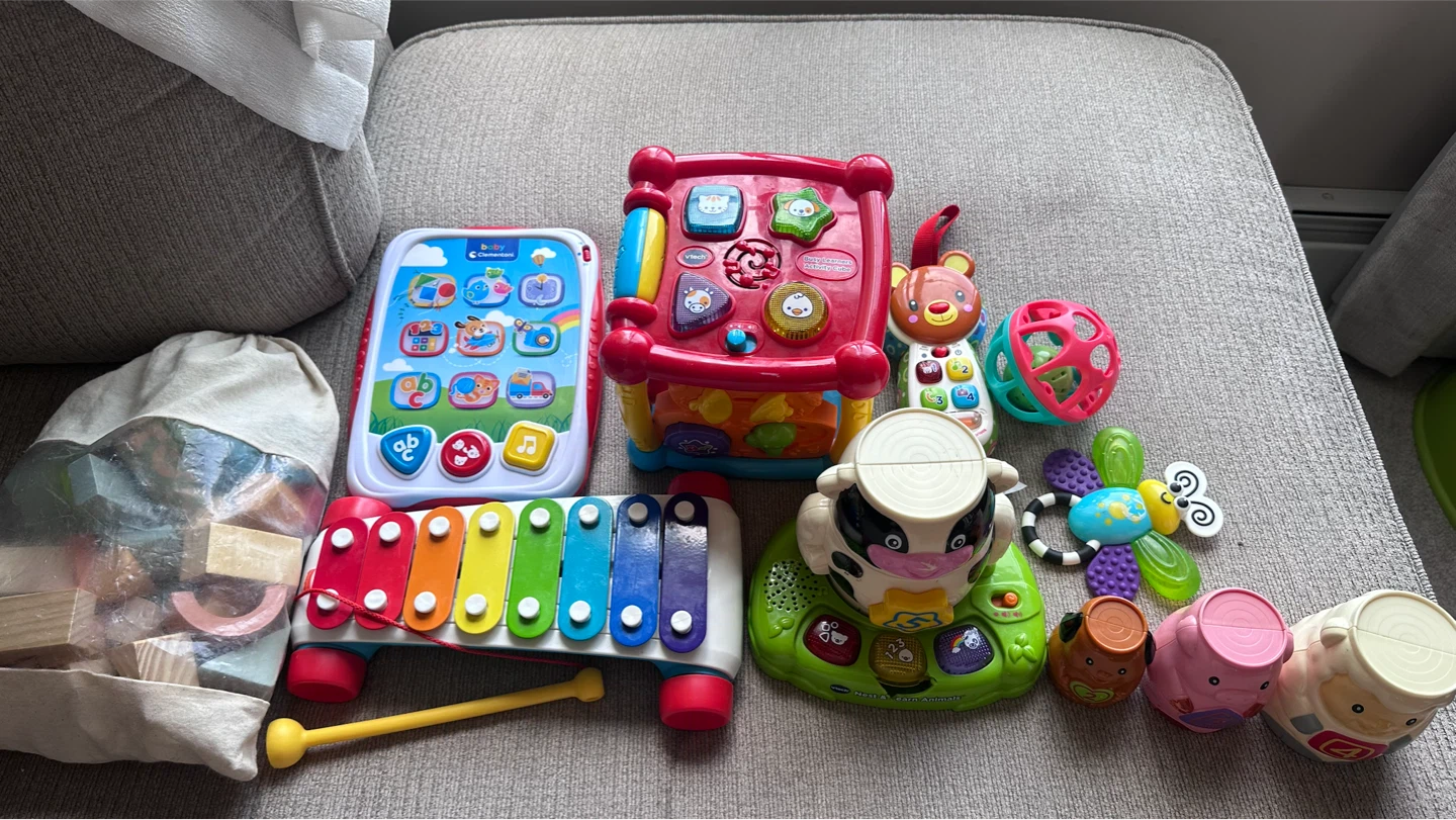 VTech & Baby Clementoni Baby Toys Bundle