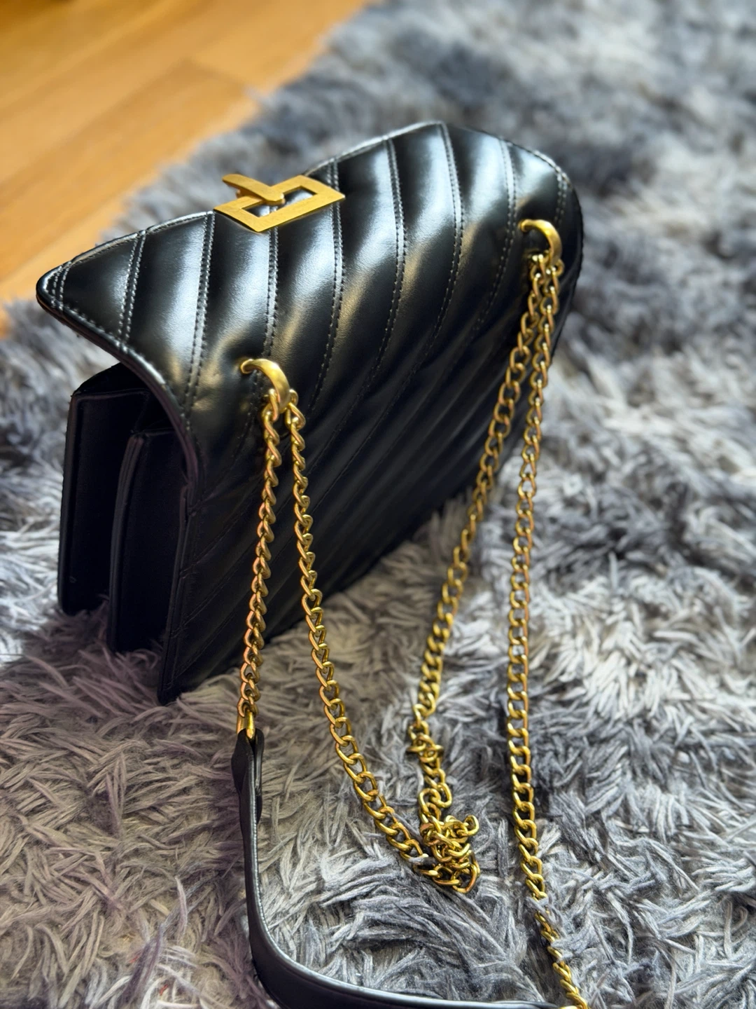 Black Quilted Chain Bag - photo 2