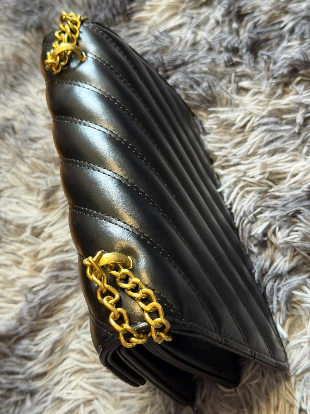 Black Quilted Chain Bag - photo 3