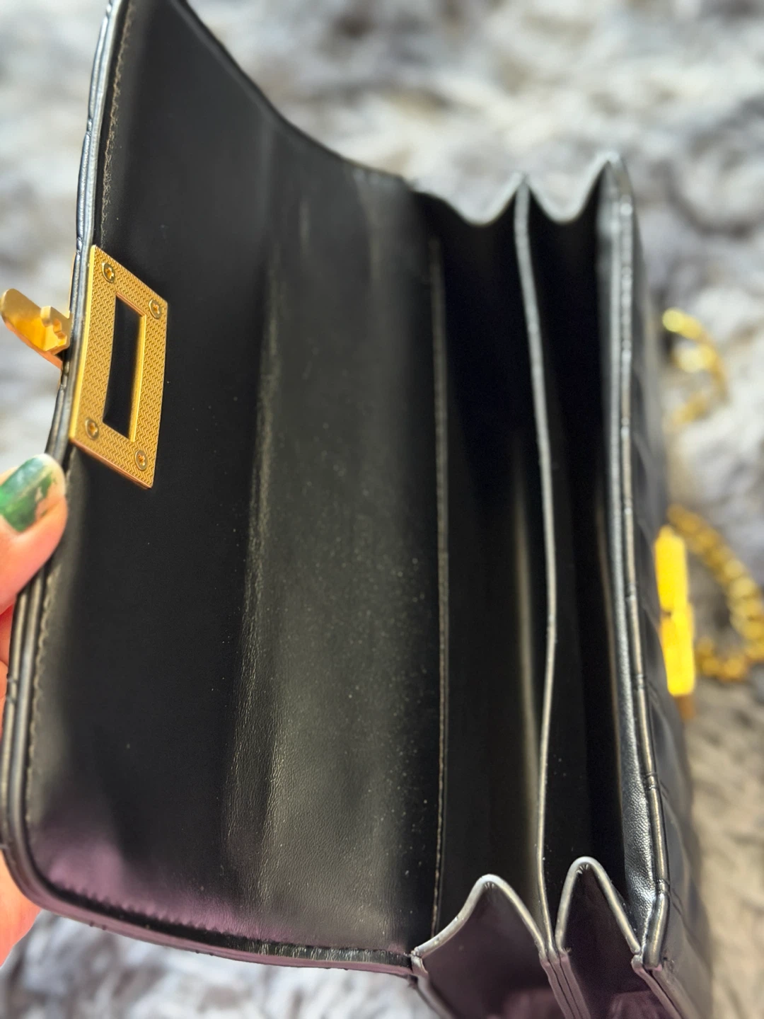Black Quilted Chain Bag - photo 5