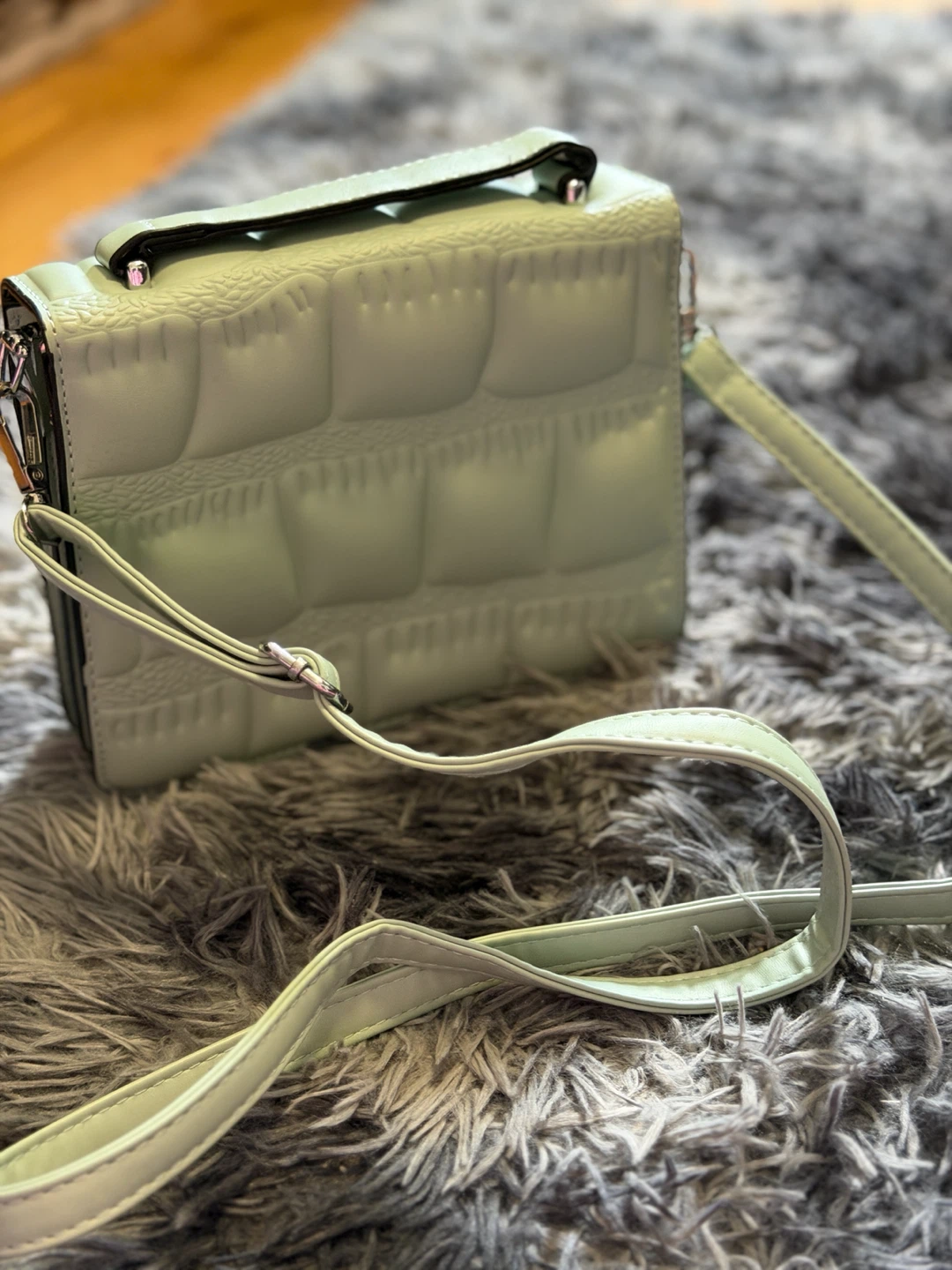 Light Green Quilted Shoulder Bag - photo 4
