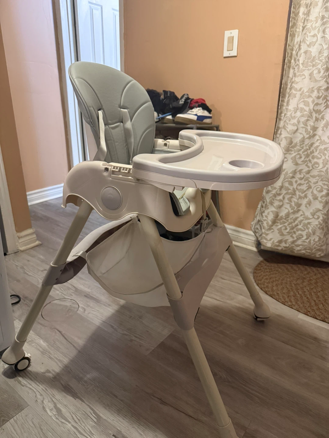 Adjustable Baby High Chair with Tray