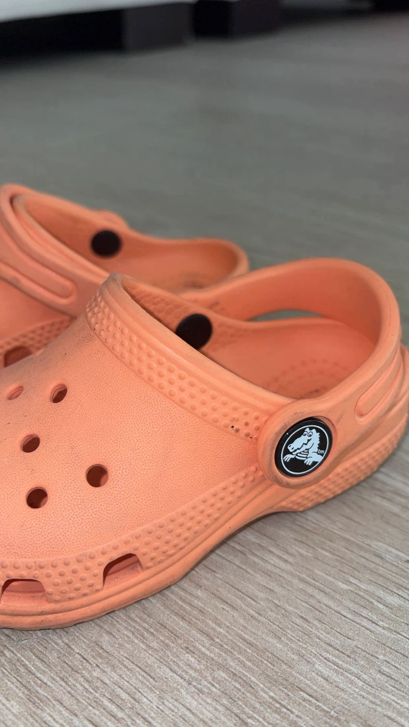 Crocs Toddler Size 7 Orange - photo 3