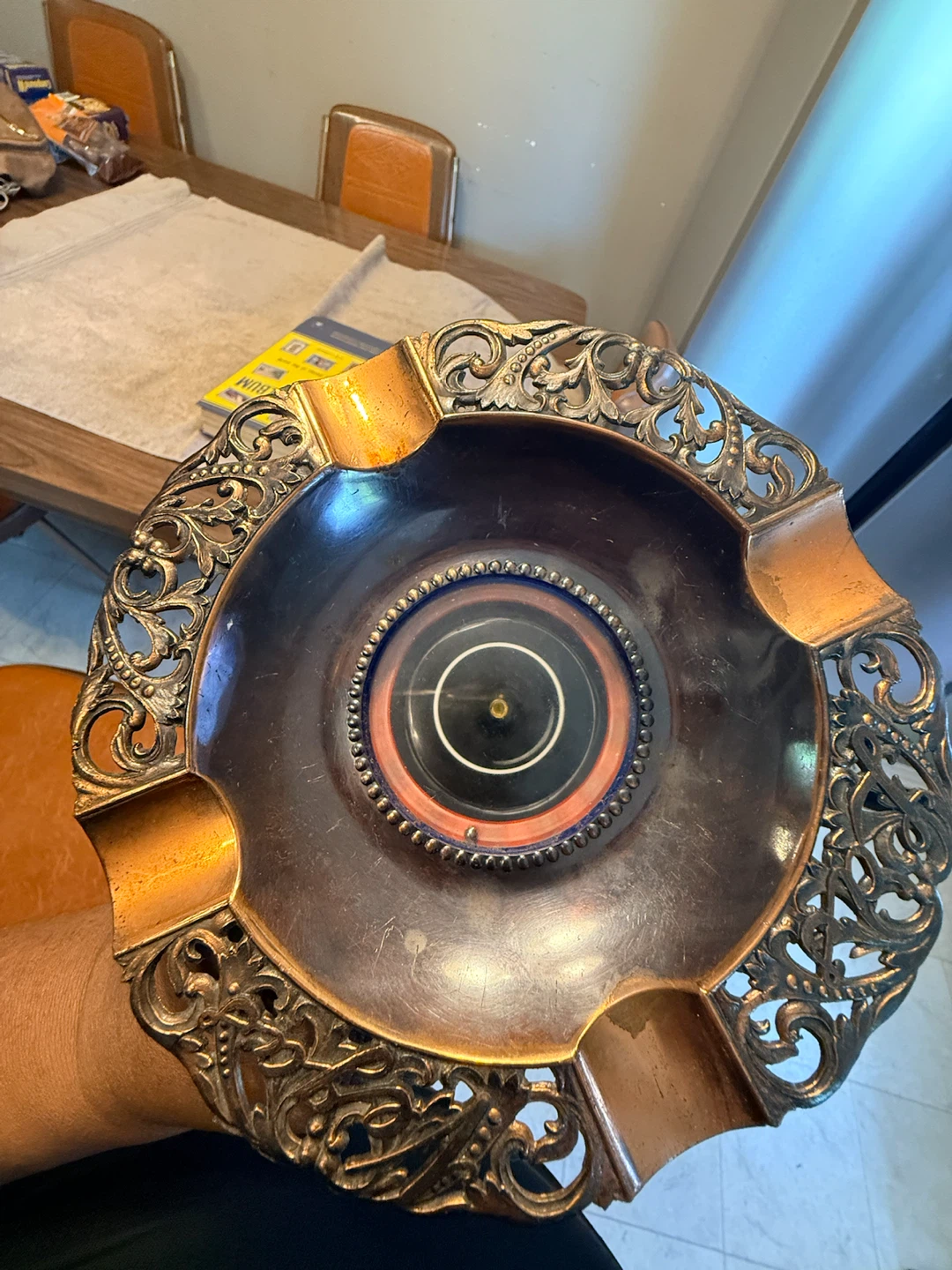 VINTAGE ASHTRAY WITH ROULETTE WHEEL - photo 3