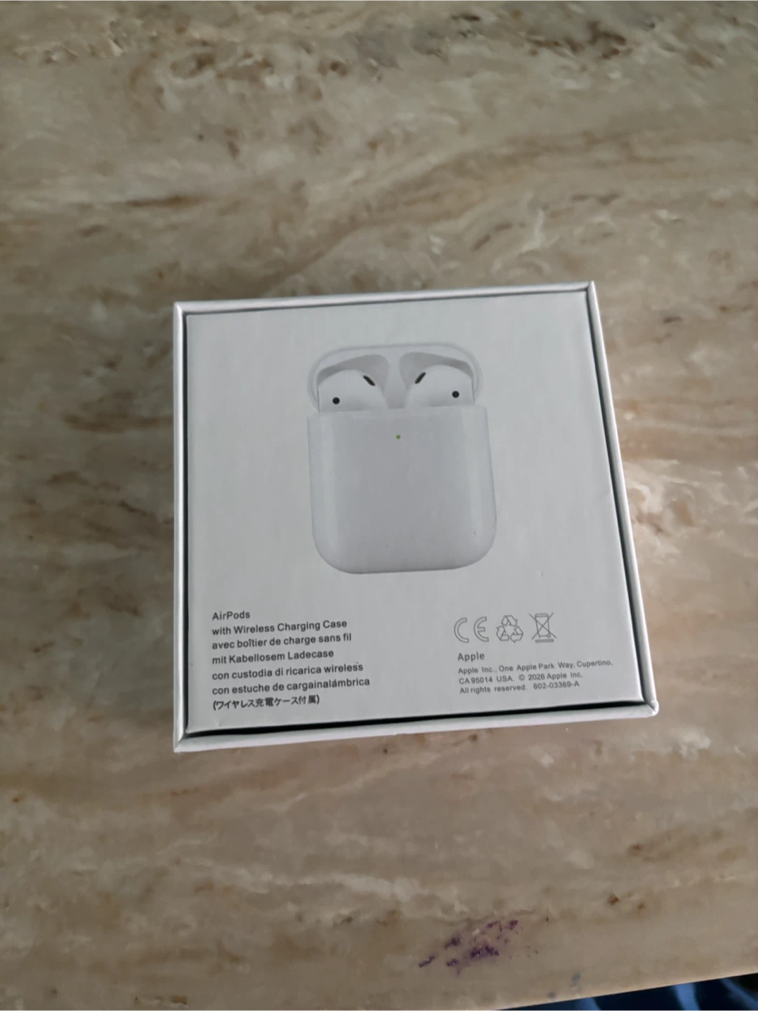 Apple Airpods Generation 1 - photo 2