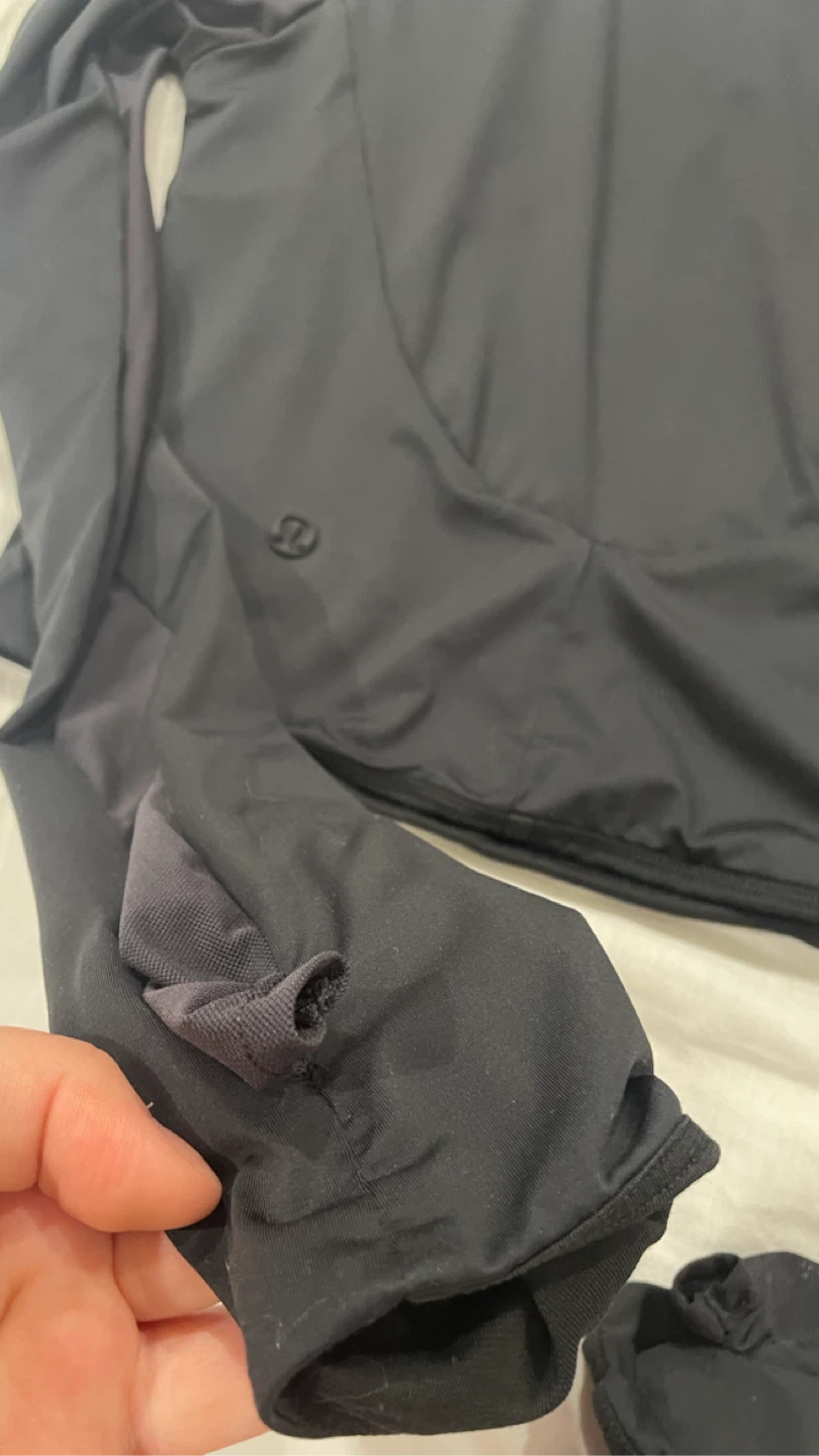 Lululemon long sleeve - photo 3