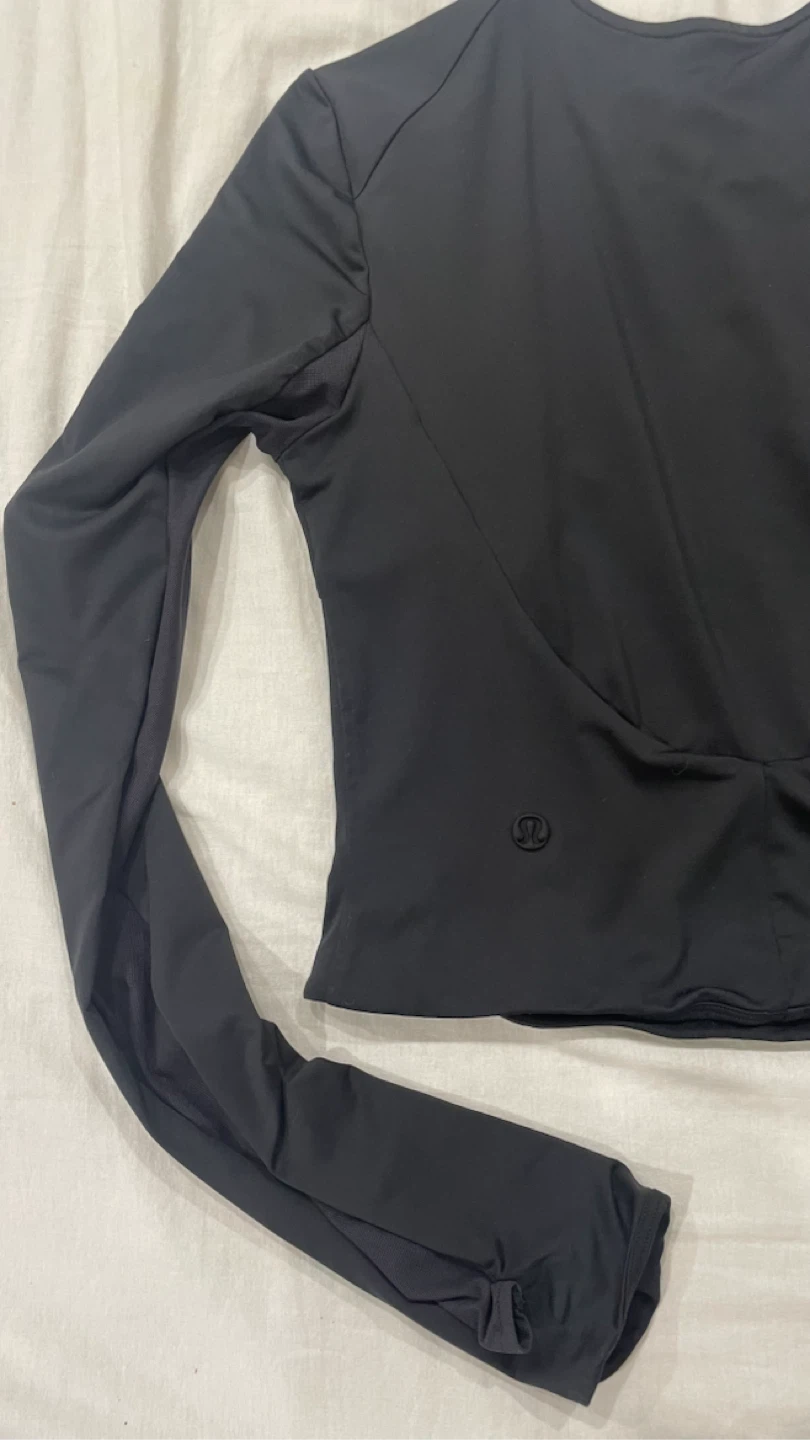 Lululemon long sleeve - photo 2