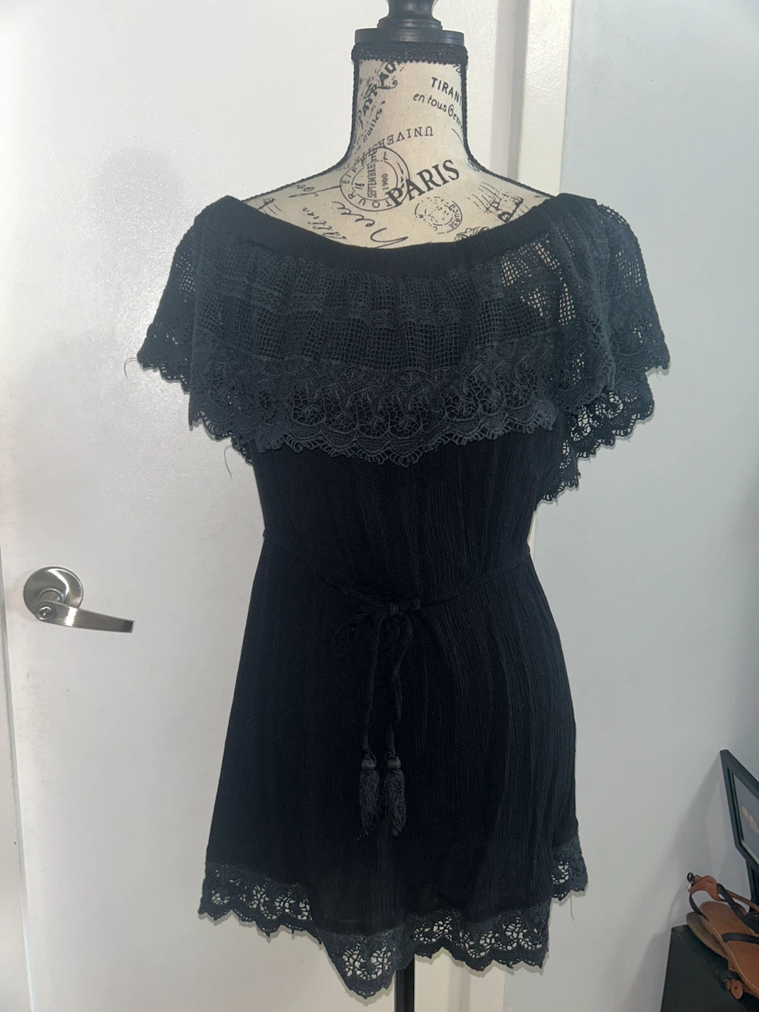 S/M Black Off-the-Shoulder Dress with Lace Trim - photo 3