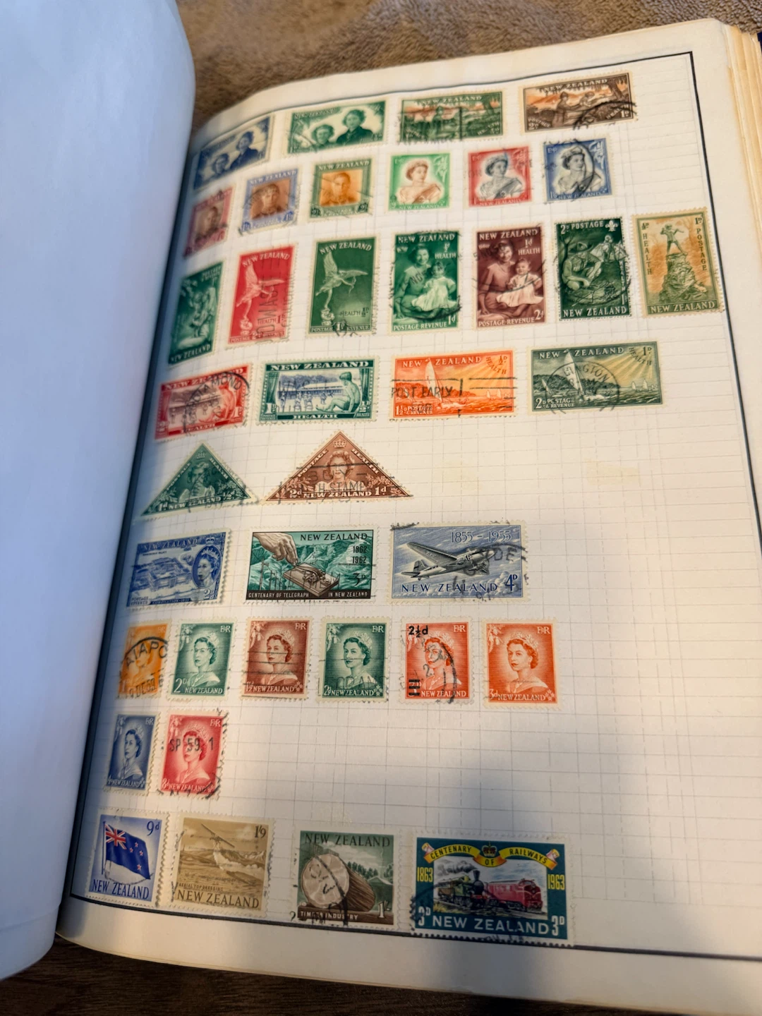 VINTAGE WORLD LEADERS POSTAL STAMPS COLLECTION! - photo 5