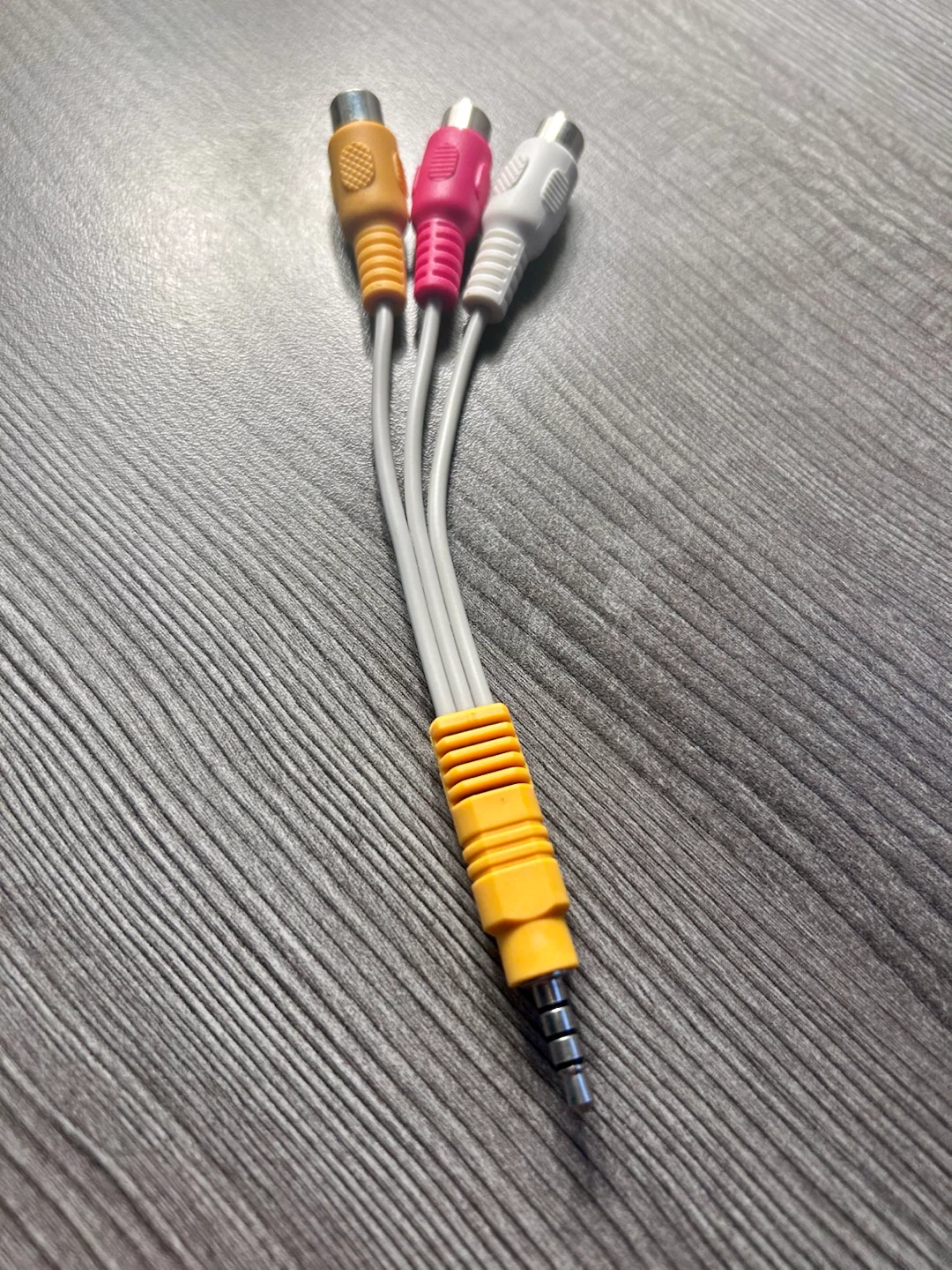 3.5mm Jack to 3 RCA AV Video Cable Adapter