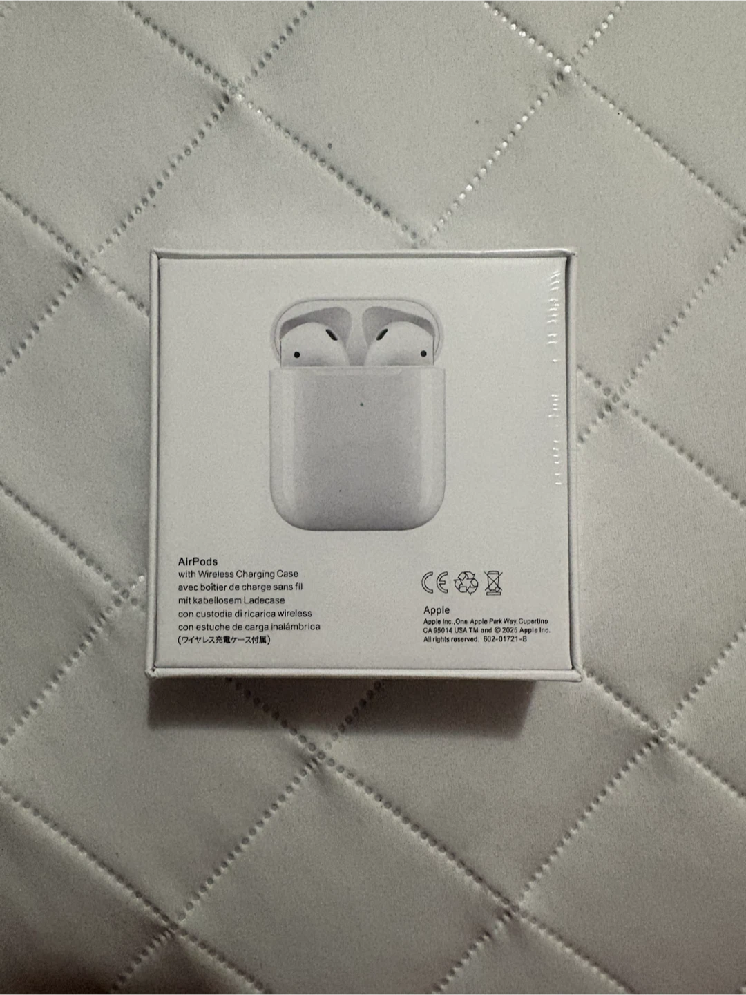 Airpods 2nd Gen - photo 2