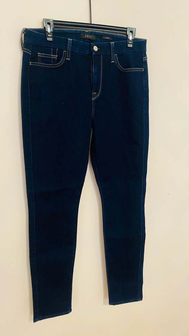 Jen7 size 8 skinny jeans