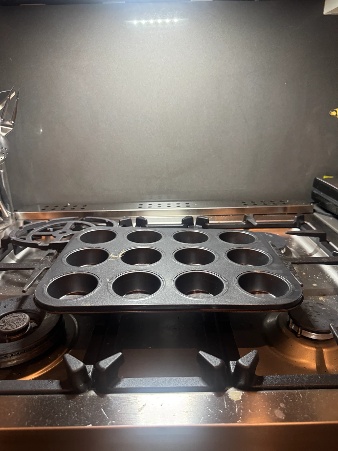 12-Cup Muffin Tin - photo 2