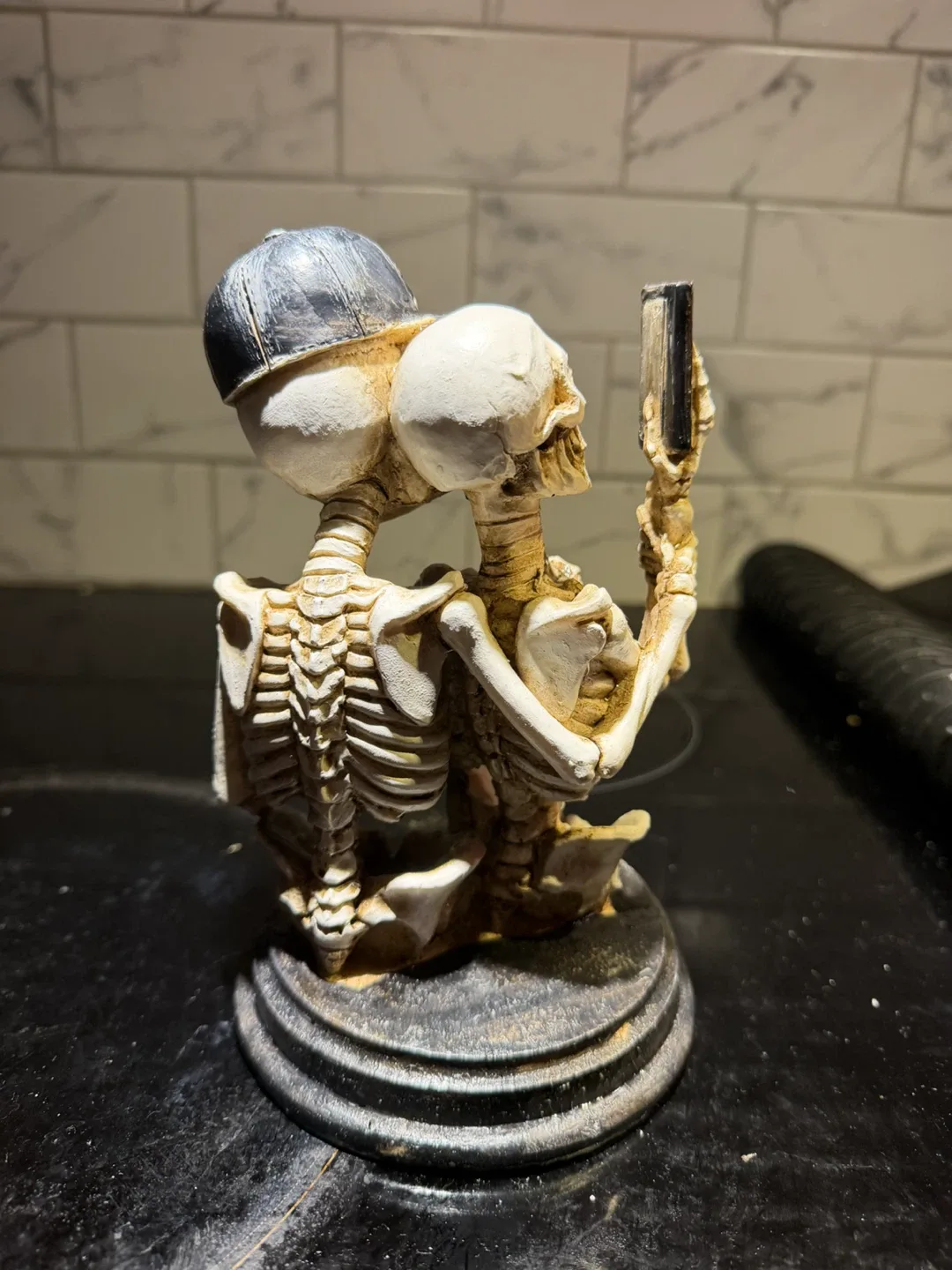 Ghost Couple 7 inch Skeleton Figurine - photo 2