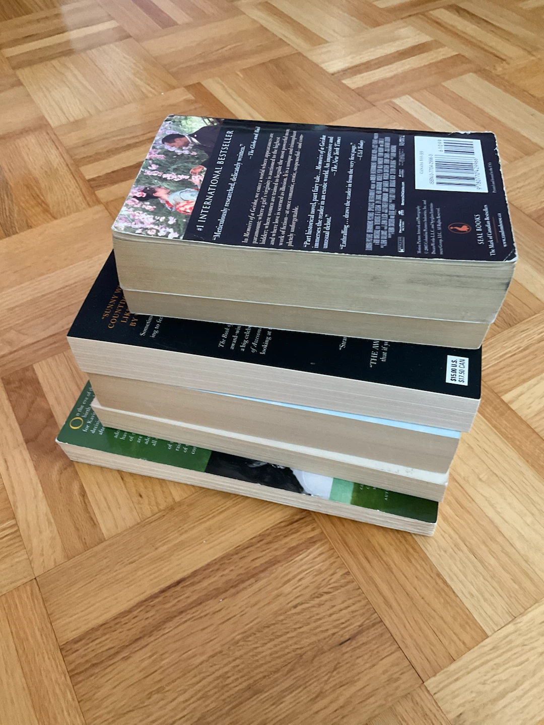 International Bestseller Book Bundle of 6 Softcover Novels - photo 4