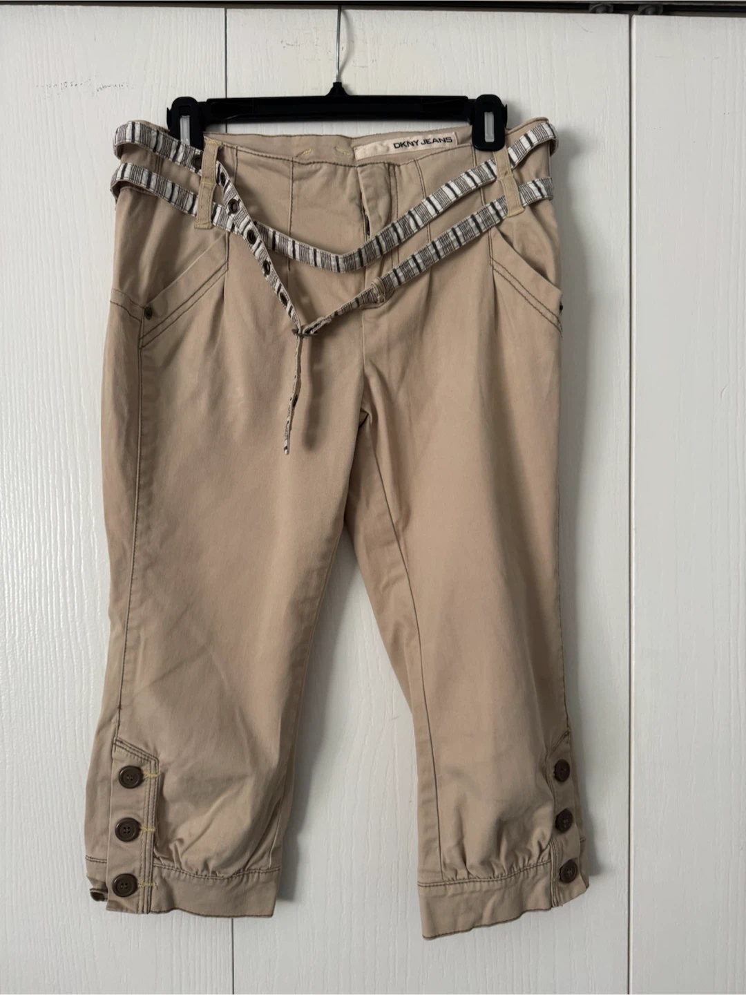 DKNY JEANS Khaki Capris with Belt