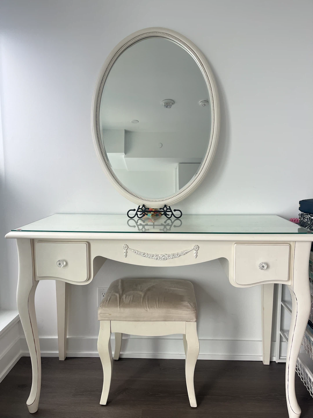 Vanity Desk with Mirror and Stool