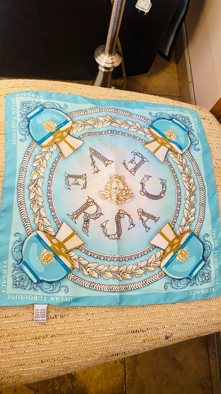 Versace scarf 13x13 - photo 2