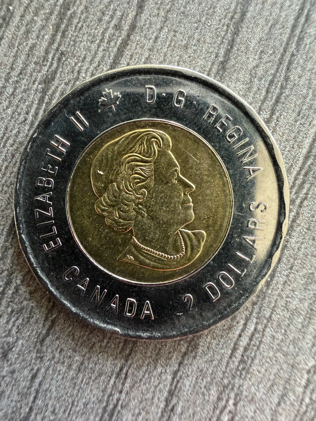 Canada 2 Dollar Vimy Ridge Commemorative Coin 2017 - photo 2