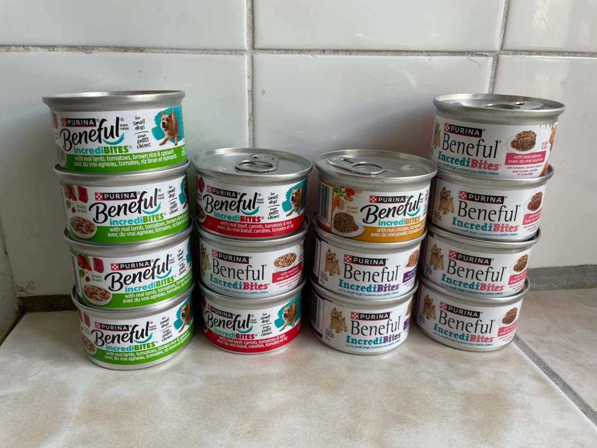 Beneful Wet Dog Food Lot