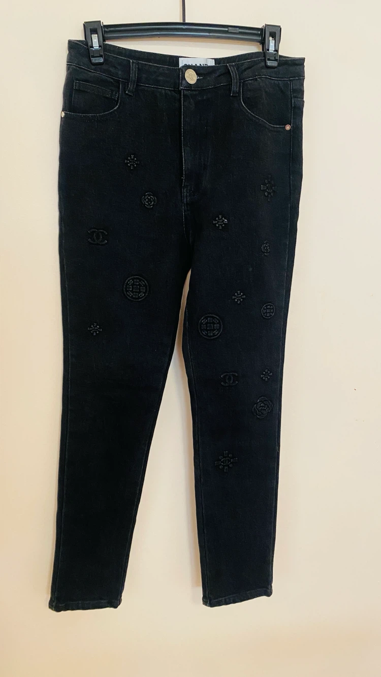 Chanel size 38 jeans