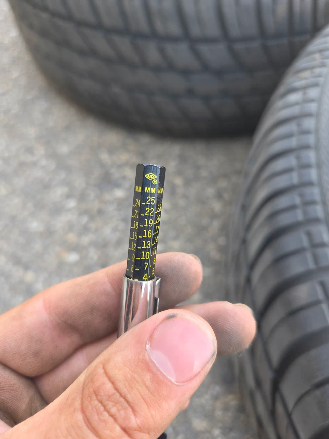 LT235/75R15 M+S Tires on Rims - photo 2