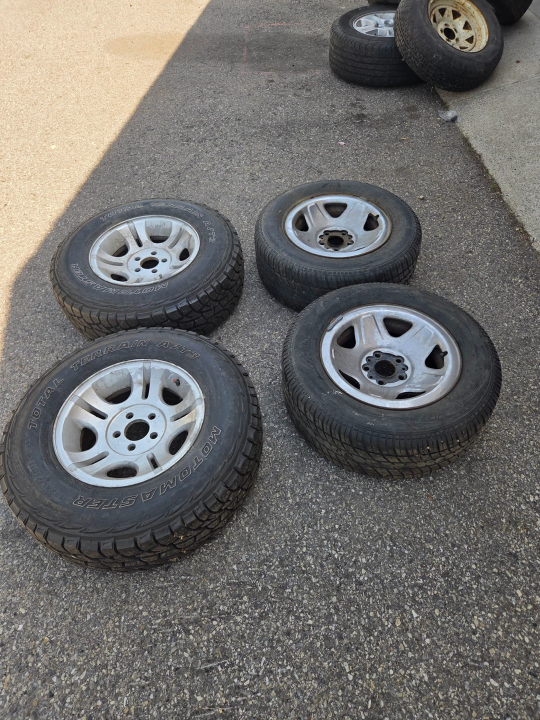 LT235/75R15 M+S Tires on Rims - photo 5