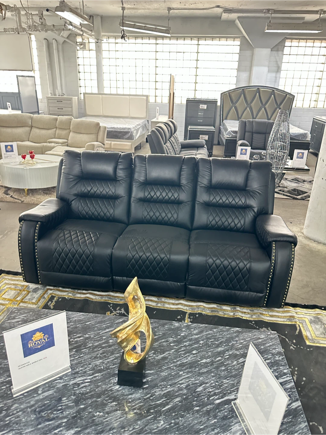 Sofa + loveseat + recliner - photo 3