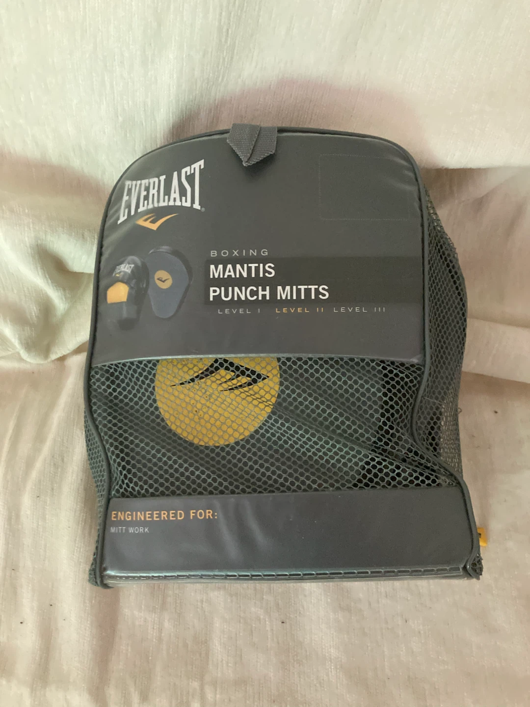 Everlast Mantis Boxing Punch Mitts - photo 2