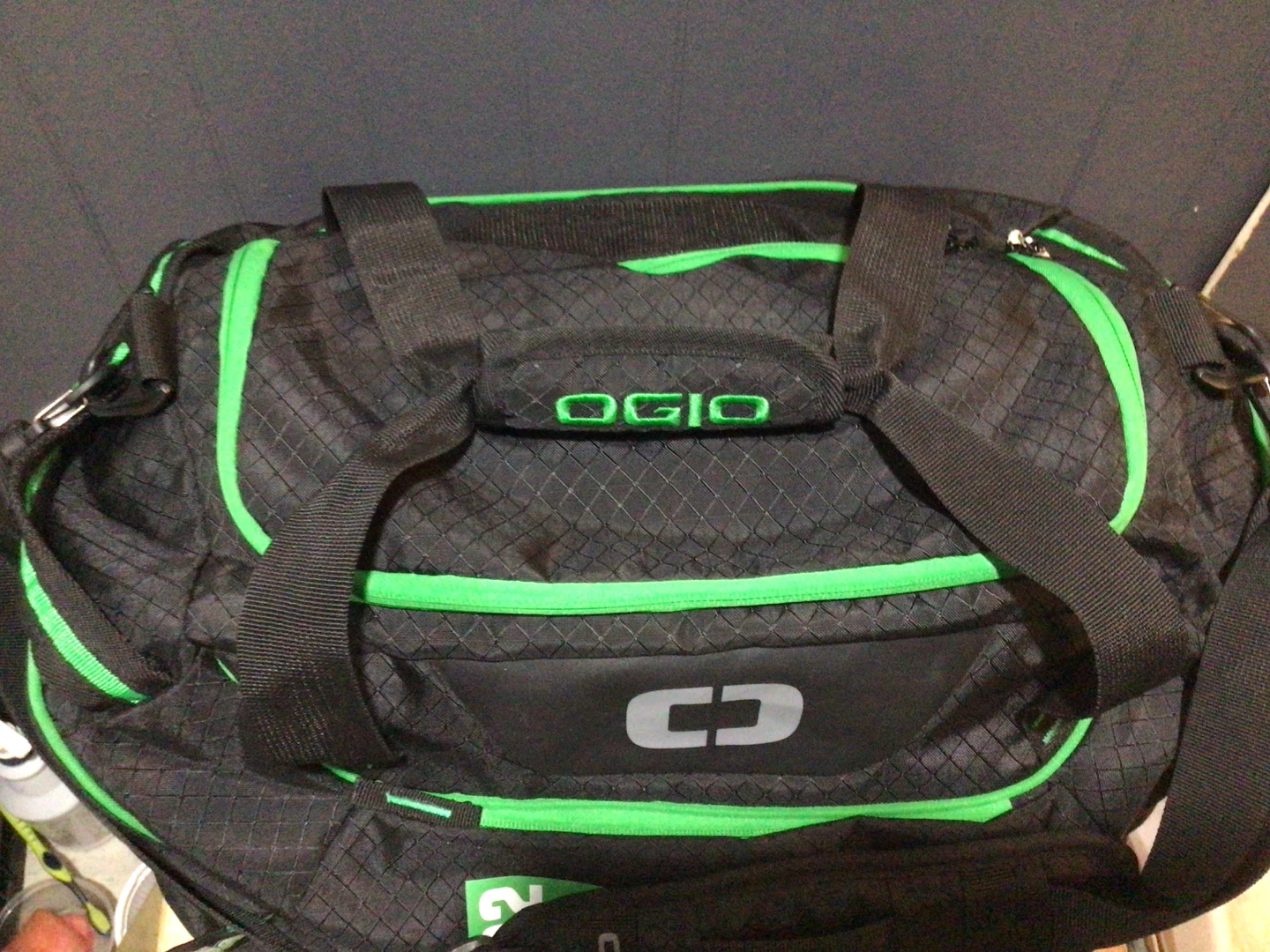Gym duffel bag - photo 2