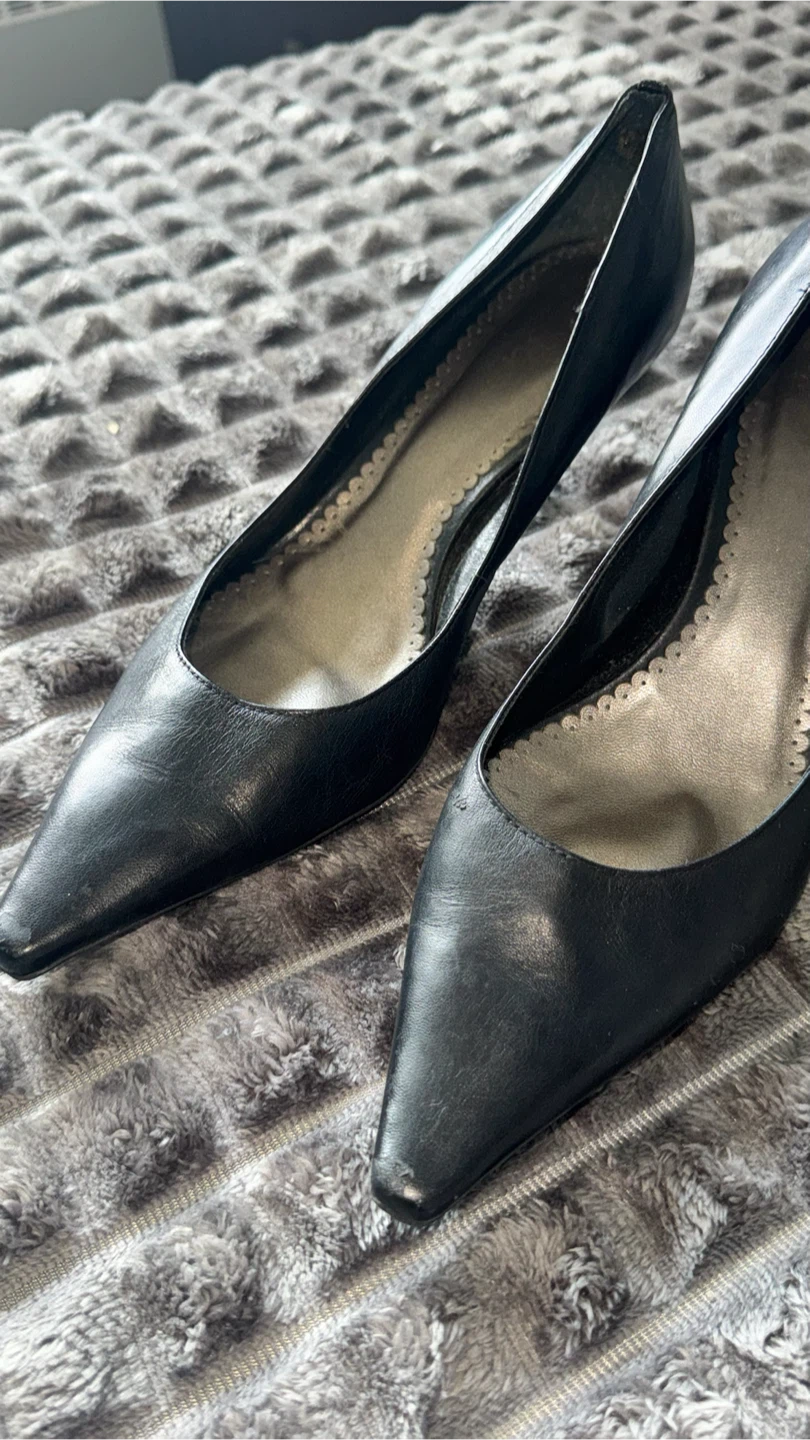 Black Leather Pointed Toe Heels - photo 3