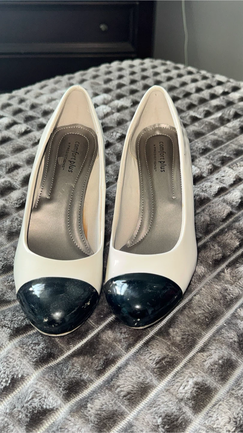 Predictions Heels Size 8 - photo 3