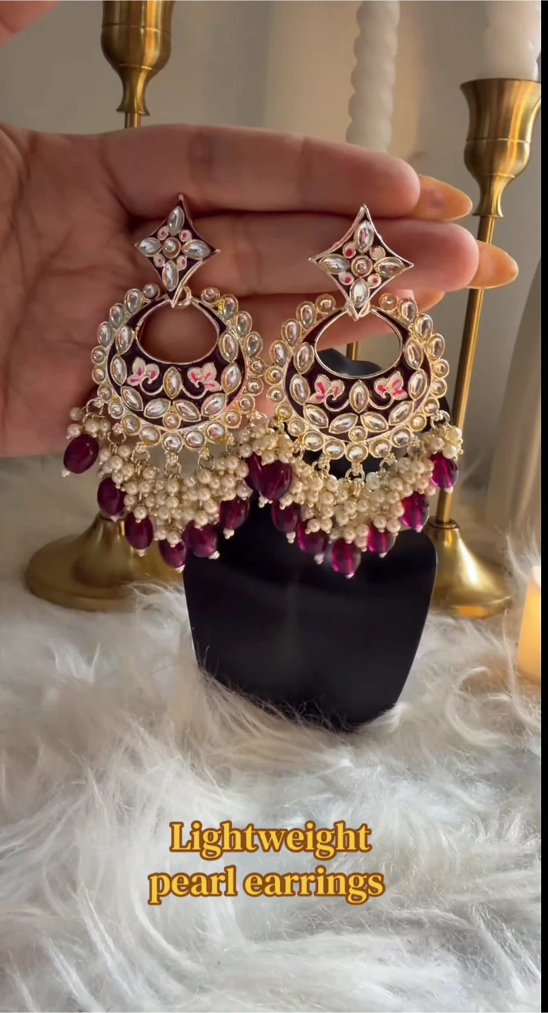 Lightweight Pearl Earrings