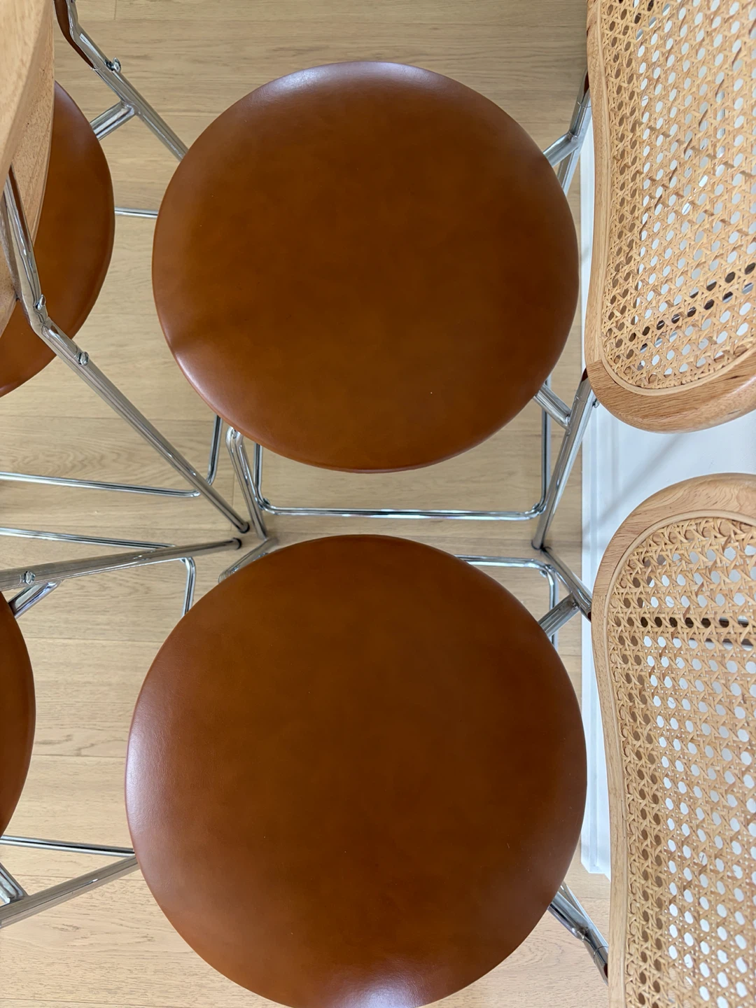 4 barstools raffia and cognac leather - photo 3