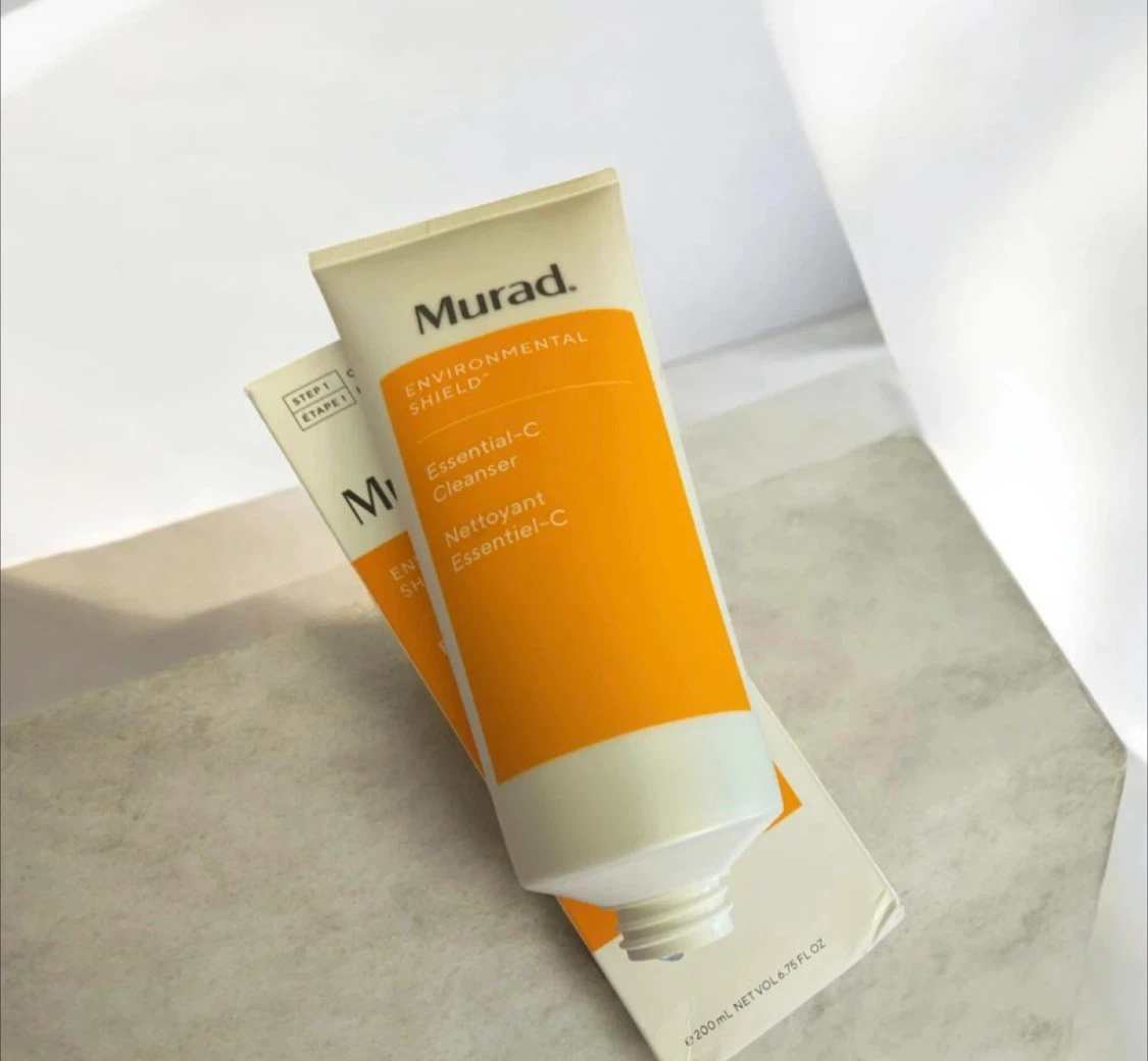Murad Essential-C Cleanser 6.75 FL OZ - photo 3