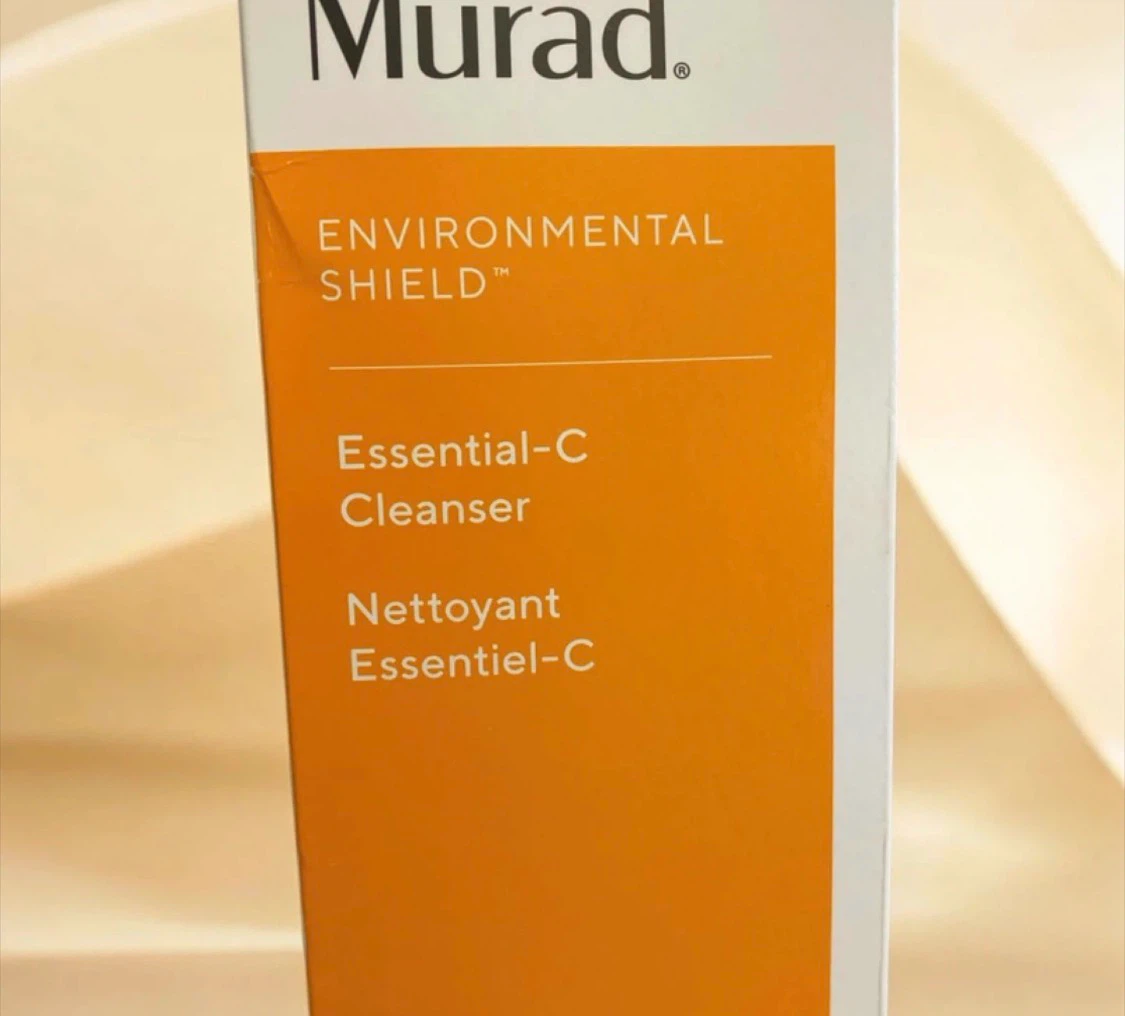 Murad Essential-C Cleanser 6.75 FL OZ - photo 4