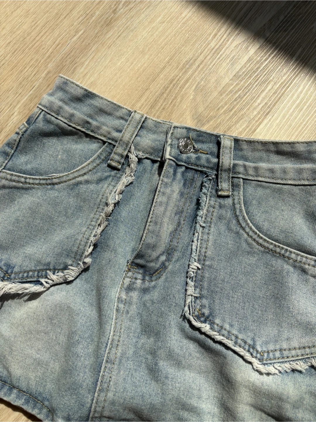 Kids L - Light Wash Denim Mini Skirt 💙 - photo 2