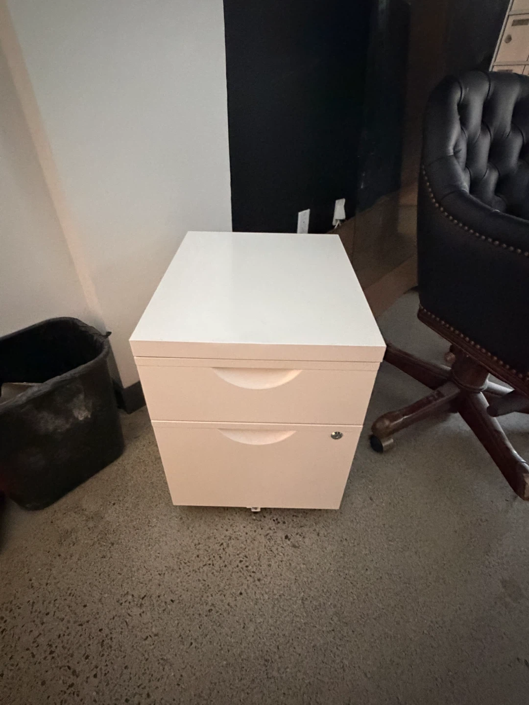 White 2-Drawer Mobile Filing Cabinet - photo 2
