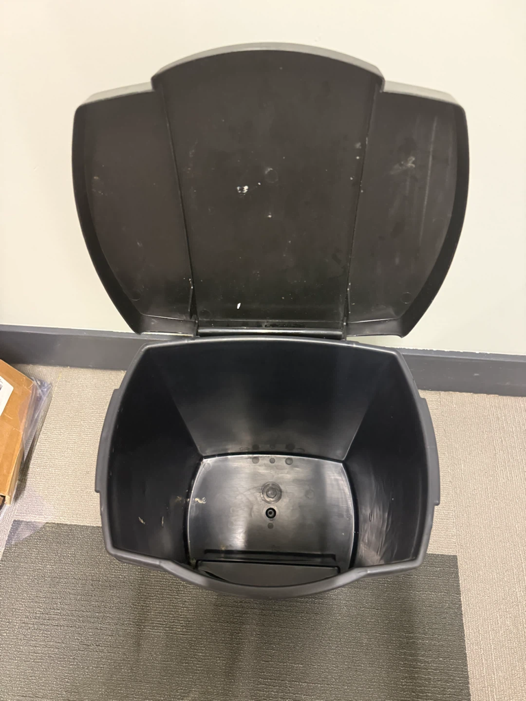 Mistral Step Can Waste Bin with Removable Liner - photo 2
