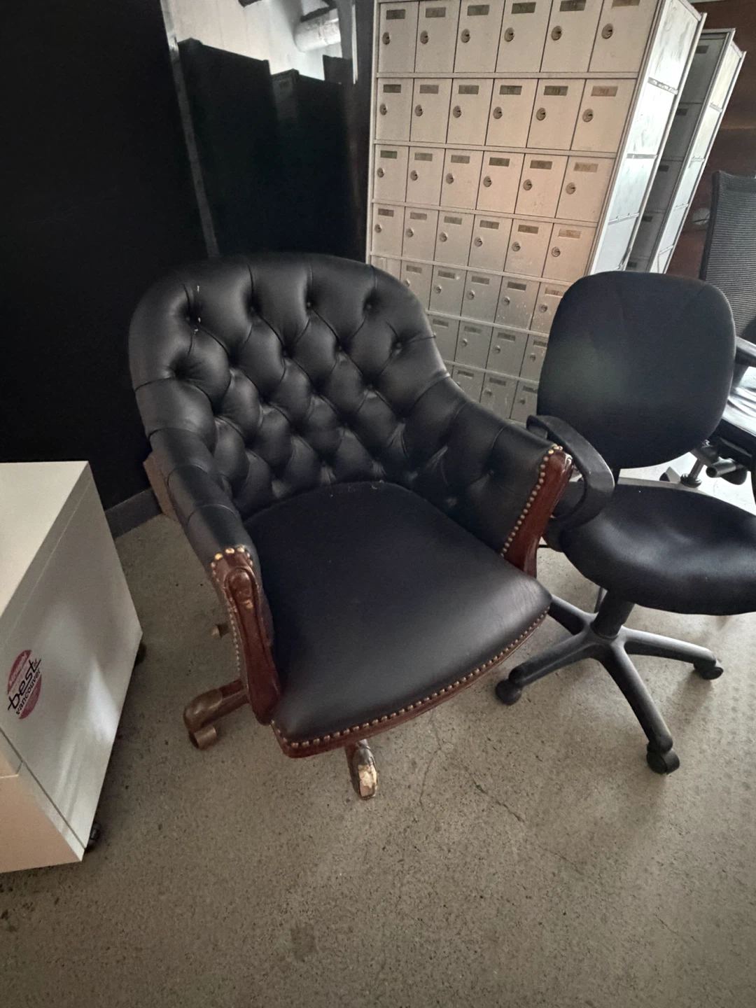 Tufted Executive Office Chair