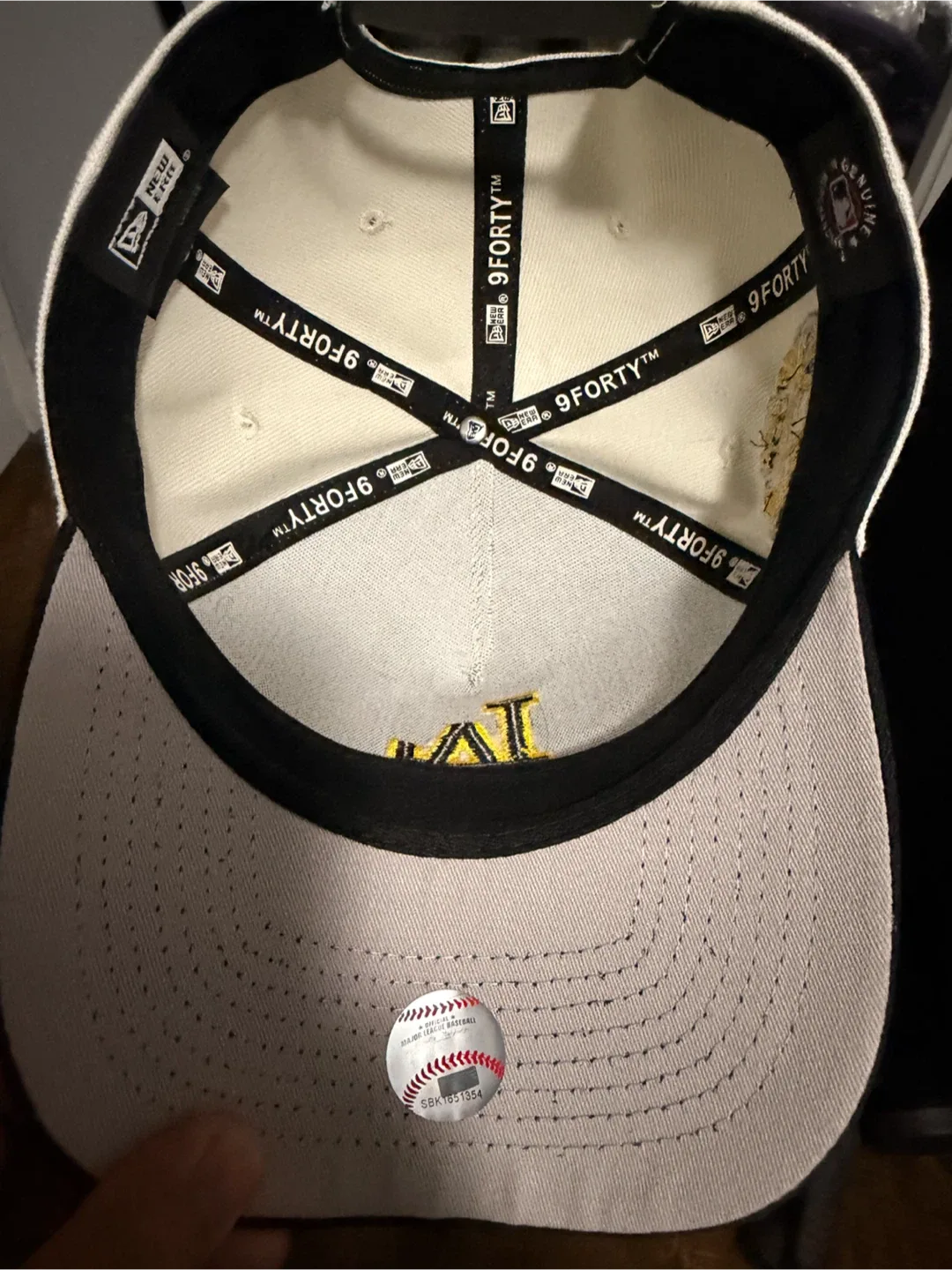 LA Dodgers Hat (Used) - photo 4