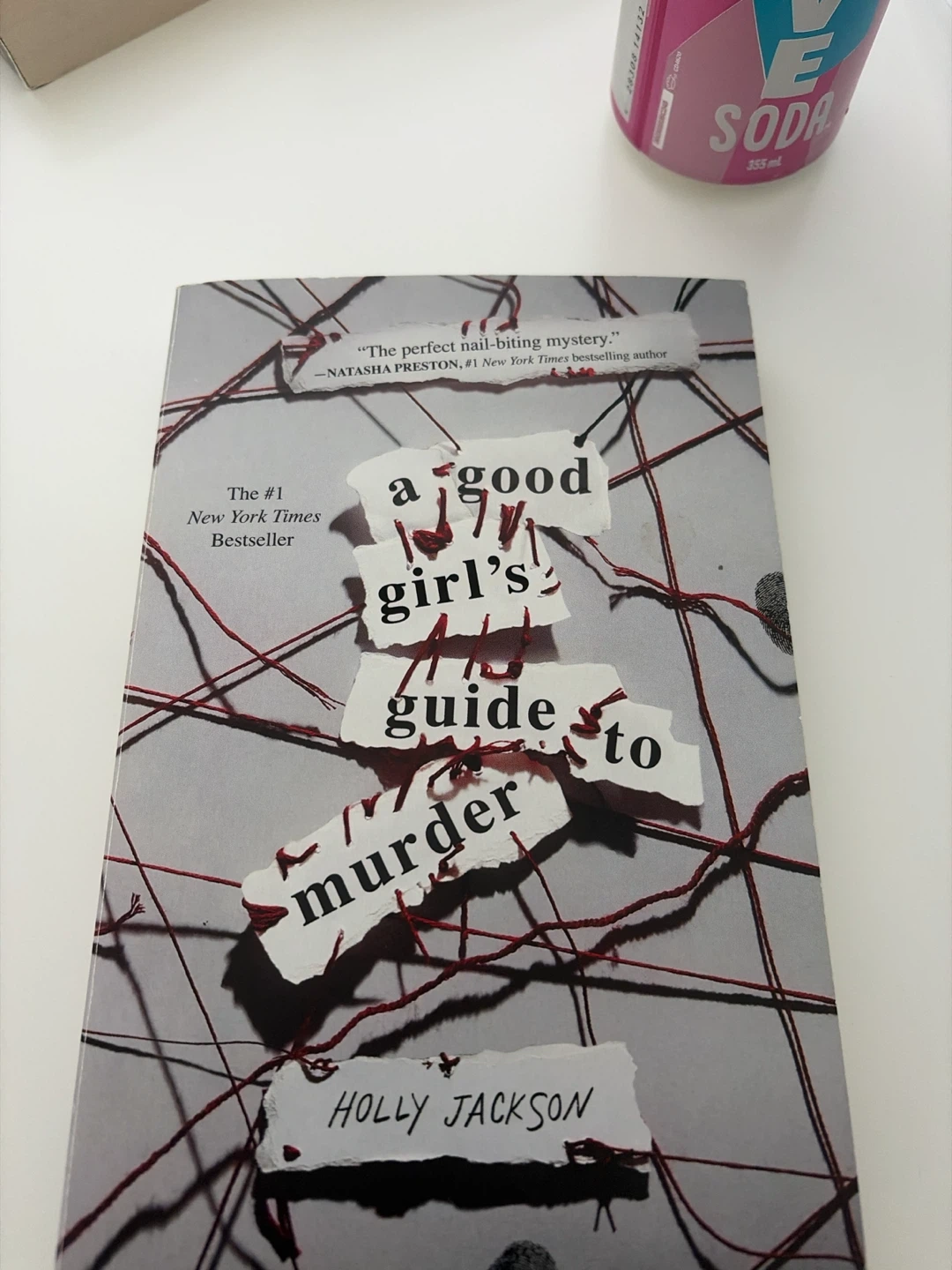A Good Girl's Guide to Murder