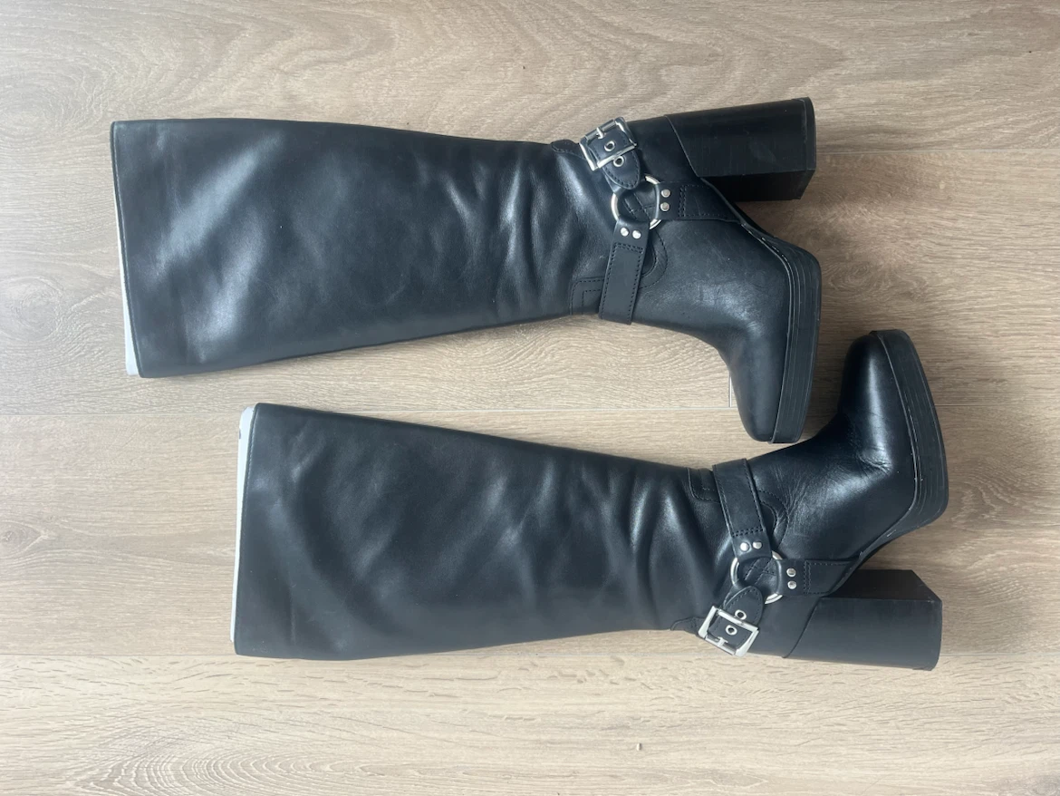 Black Leather Knee-High Boots with Buckle Detail - photo 2