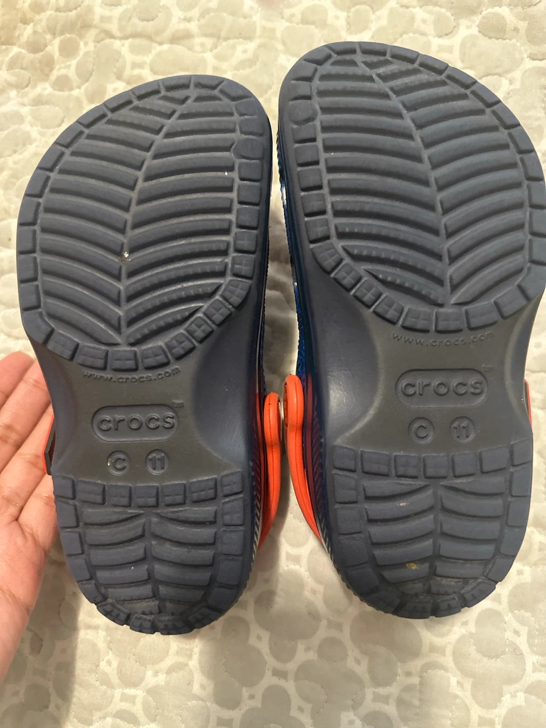 Superman Crocs Kids Size C11 - photo 2
